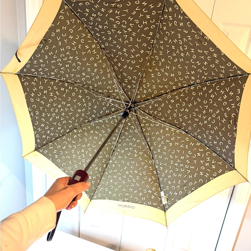 Vintage Givenchy Designer Umbrella Wooden Handle Logo - Picture 2 of 12